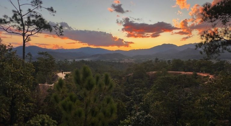 Pai Canyon Sunset Viewpoint with Dramatic Backdrop